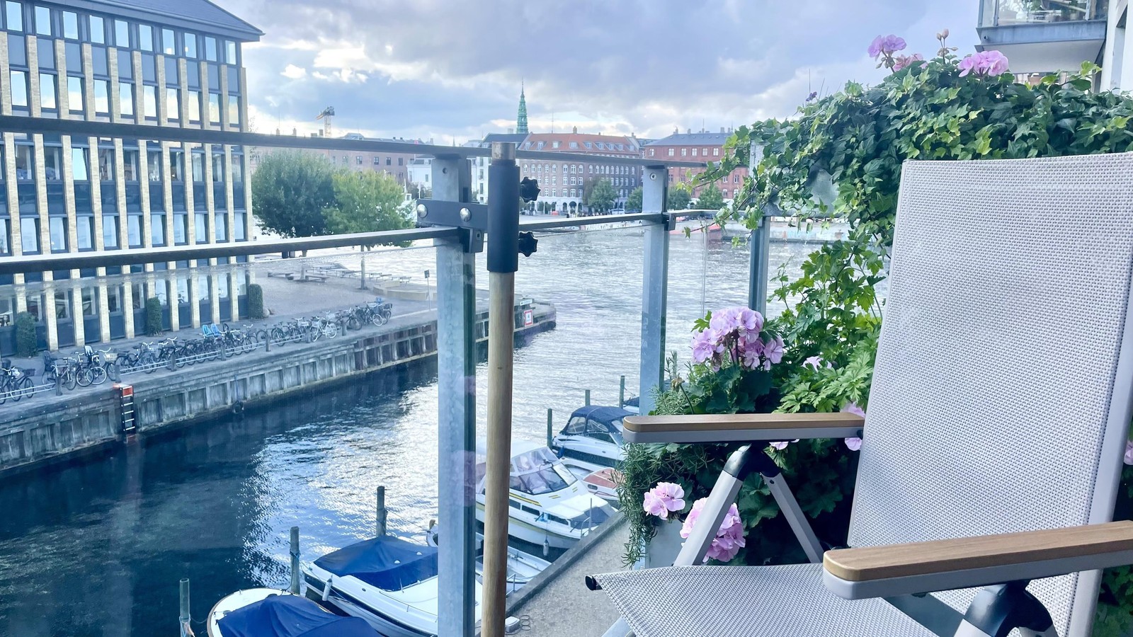 Havneudsigt fra altanen