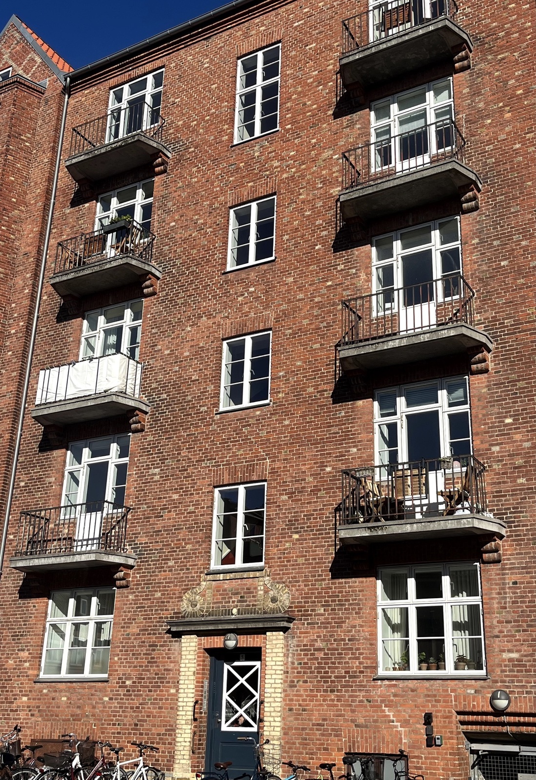 Billed 1 på Rodosvej 5